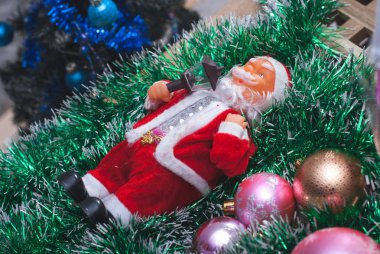 Mutlu Noel baba bebek Noel zamanında,
