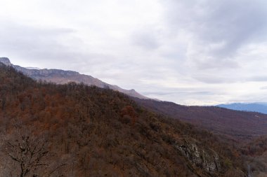 Ermenistan, sonbahar, 2019: Ermeni kayalıklarının sakin ve manzaralı manzaraları