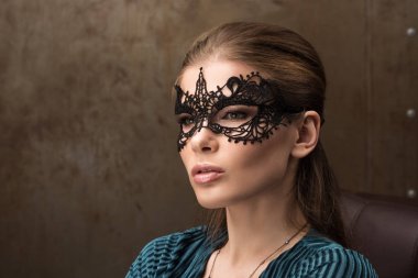 Güzel bayanın zarif maskeli balo maskesi portre portre