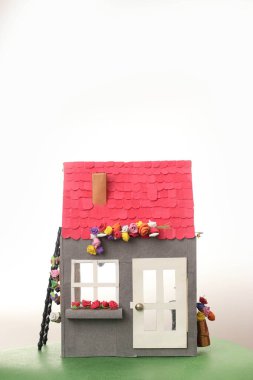 Güzel oyuncak ev bir merdiven ile 