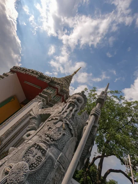 Escultura em Wat Phra Chetuphon (Wat Pho) complexo de templos budistas — Fotografia de Stock