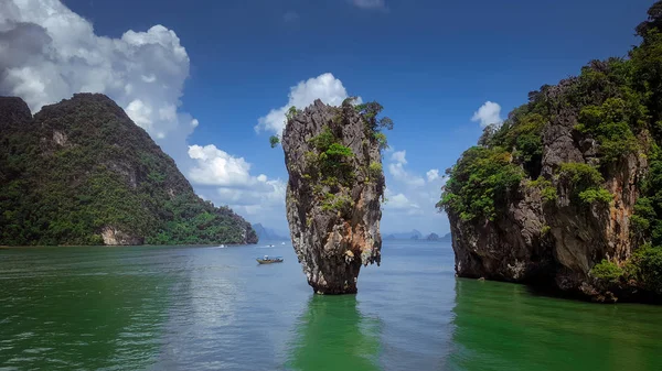 Wyspa Khao Phing Kan - Wyspa Jamesa Bonda w Phuket Obrazek Stockowy