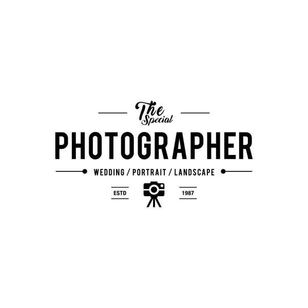 Fotografie logo's, Badges en etiketten ontwerpelementen instellen. Foto camera vintage style-objecten, retro vectorillustratie. — Stockvector