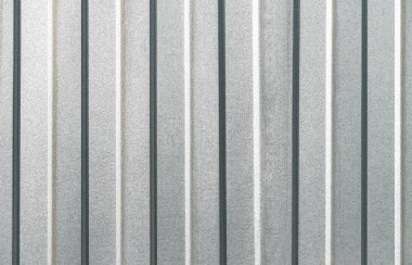 Metal duvar çelik metalden yapılmış.