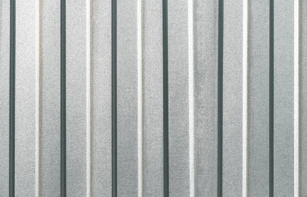 Metal duvar çelik metalden yapılmış.