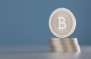 Gümüş bitcoins Kripto para birimi için örnek olarak mavi arka plan önünde metal katta bir yığın