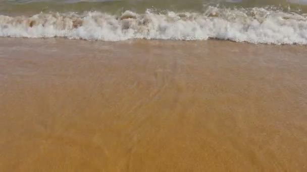 Havet, havsvågor över Sand Beach — Stockvideo