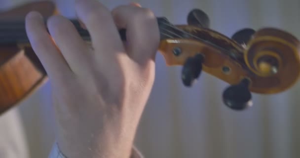 Primer plano del músico tocando el violín — Vídeo de stock