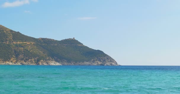 Vista panorâmica do mar no dia ensolarado de verão. Paisagem marítima . — Vídeo de Stock