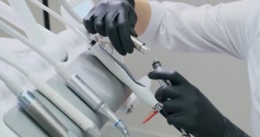 Dişçi çalışmak için aracı hazırlayın