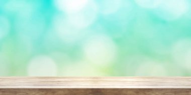 Bulanık yaz soyut backgrou önü boş ahşap masa üstü