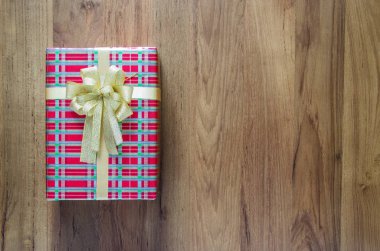 Noel tatili ve mutlu yeni yıl arka plan. Hediye kutuları zekâ