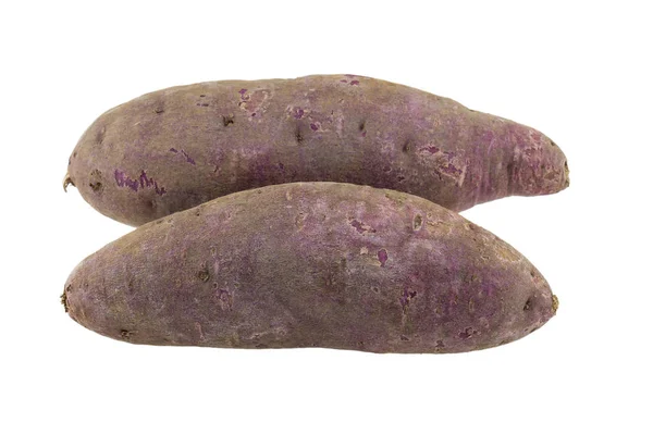 Süßkartoffeln isoliert auf weißem Hintergrund — Stockfoto