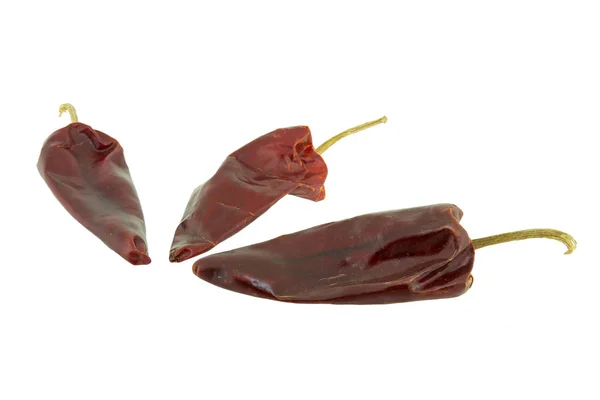 Beyaz arka plan üzerinde izole kırmızı sıcak biber biber Makinası