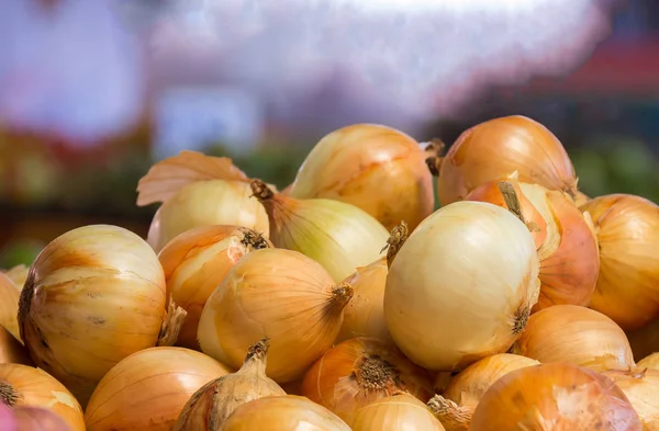 Νωπά κρεμμύδια στην αγορά — Φωτογραφία Αρχείου