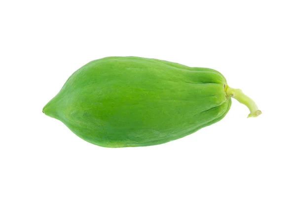 Groene papaya geïsoleerd op witte achtergrond — Stockfoto