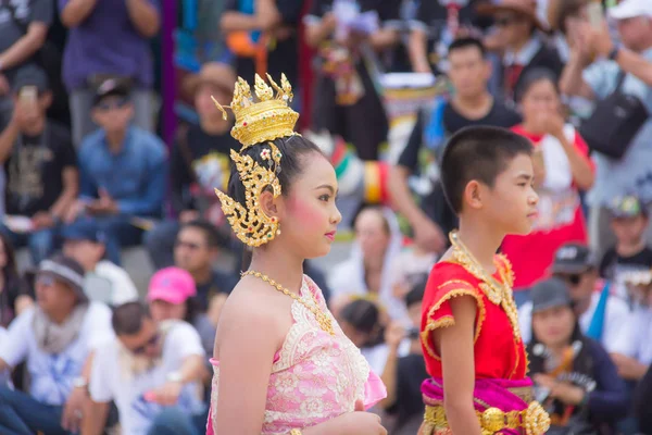 Phitakhon festival Phitakhon masques et danse au festival de spectacle — Photo