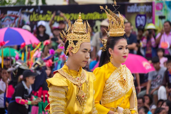 Phitakhon festival phitakhon masken und tanz zum show-festival — Stockfoto