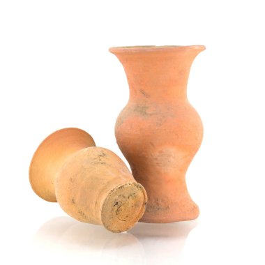 üzerinde arka plan ile izole vazo