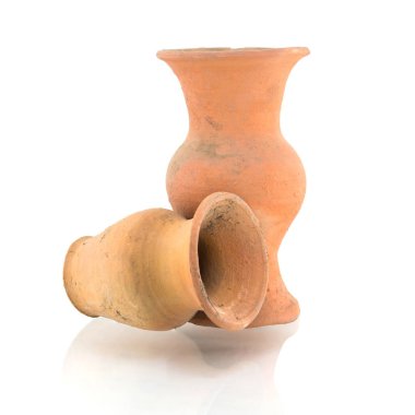 üzerinde arka plan ile izole vazo