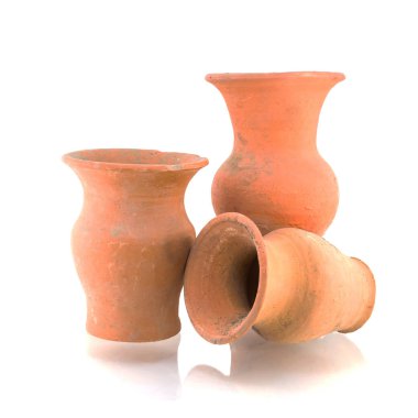 üzerinde arka plan ile izole vazo