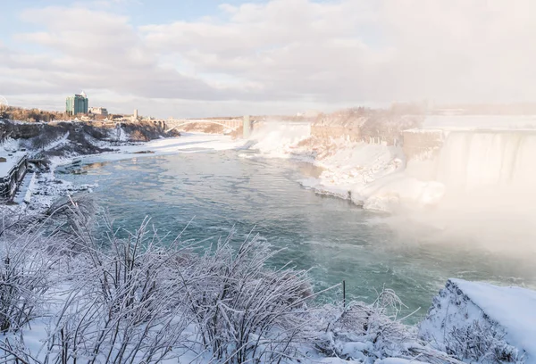 Niagara Falls kış kar ve buz ile — Stok fotoğraf