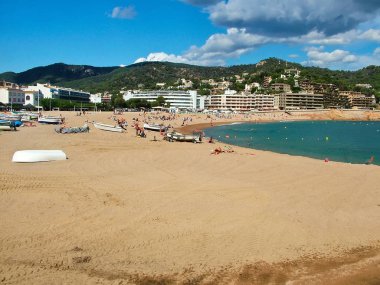 Ispanya 'daki Tossa de Mar 'da plaj