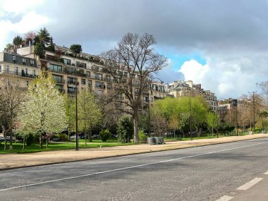 Mart ayında Paris Avenue Foch