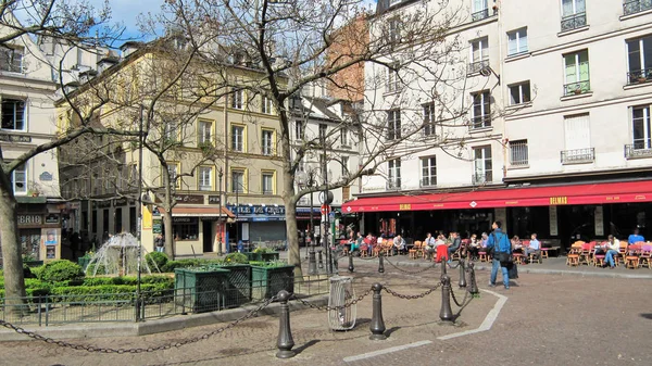 Oblast Contrescarpe a Rue Mouffetard v Paříži — Stock fotografie