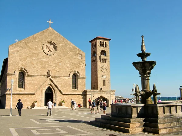 Yunanistan 'da Mandraki Körfezi 'nde Annunciation Katedrali
