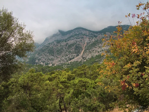 Herbst im Taurusgebirge in der Türkei — Stockfoto