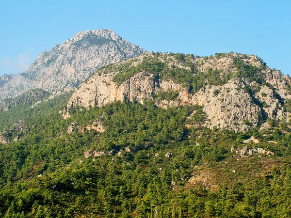 Montagnes du Taureau près d'Antalya en Turquie — Photo