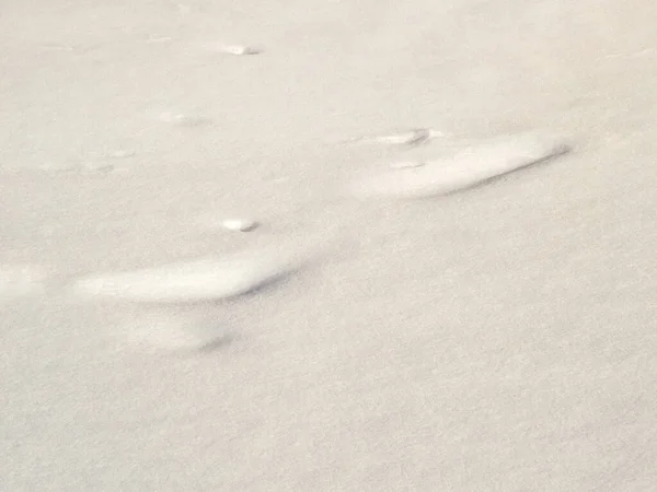 Sombras Padrões Linhas Superfície Neve Textura Contexto Rosa Bege — Fotografia de Stock