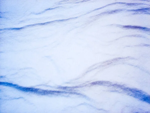 Schatten Und Figuren Auf Der Oberfläche Des Schnees — Stockfoto