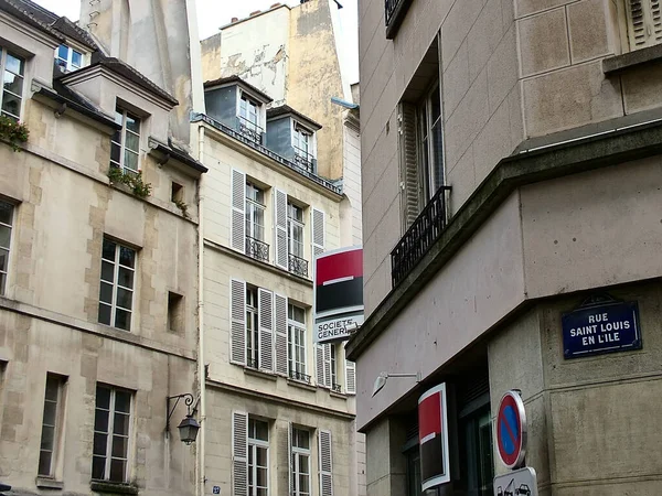 法国巴黎 2014年3月21日 圣路易斯街 Saint Louis Rue Saint Louis Ile 主要街道上的老房子门面 — 图库照片