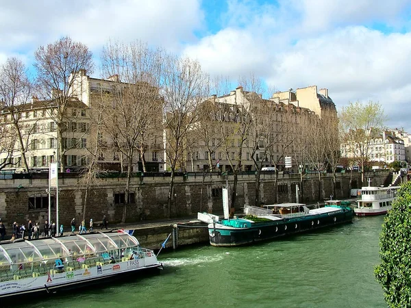 Paris Frankreich März 2014 Quai Montebello Linken Seine Ufer Caterer — Stockfoto