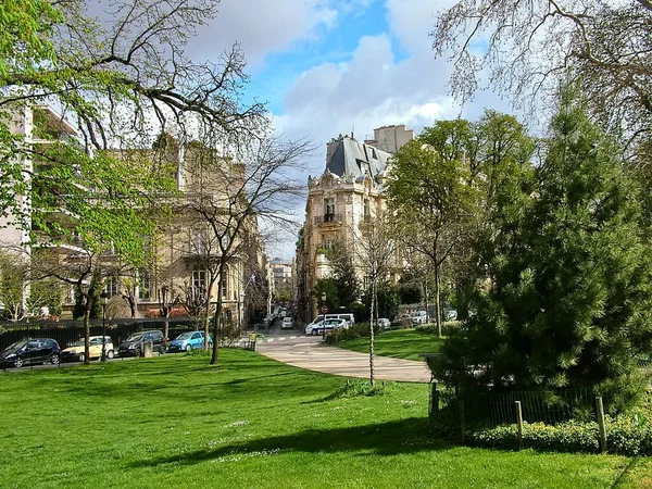 Rua Mais Larga Paris Avenue Foch Uma Tarde Ensolarada Primavera — Fotografia de Stock