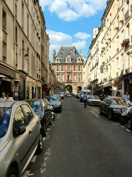 Paříž Francie Května 2007 Stará Ulice Rue Birague Starobylé Čtvrti — Stock fotografie