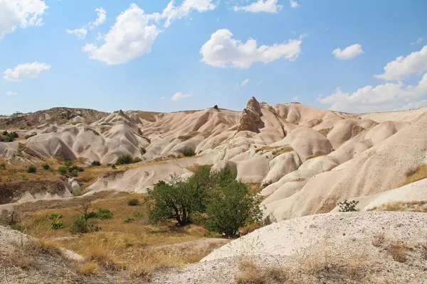 Cappadocia, Rock formation at the end of the Zemi valley between Gereme and Uchisar. Cappadocia, Turkey. — Stock Photo, Image