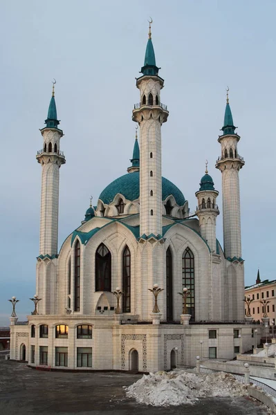 Мечеть Кул Шариф (Кул Шариф, Кол Шариф, Кул Шариф) в Казанском Кремле. Главная Джама-мечеть Республики Татарстан . — стоковое фото