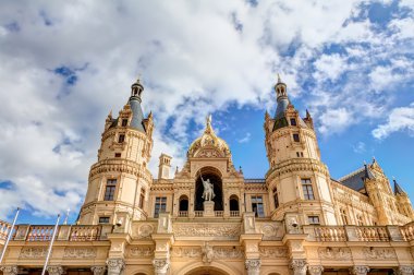 Schwerin Saray romantik tarihçilik mimari tarzı