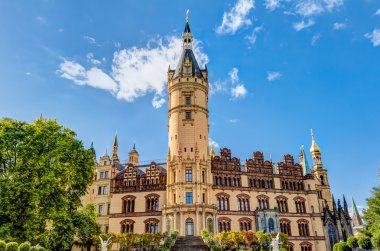 Schwerin Saray romantik tarihçilik mimari tarzı