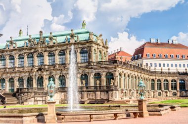 Dresden 'deki Zwinger.