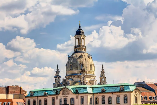 Kerk van Onze Lieve Vrouw in Dresden — Stockfoto