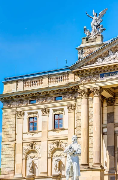 Teatro Estatal de Hesse en Wiesbaden — Foto de Stock