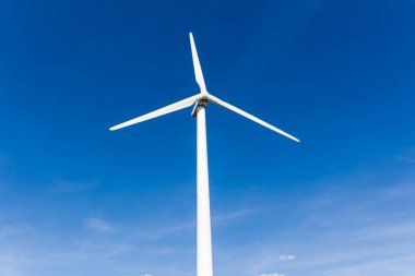 Rüzgar Türbini ile yenilenebilir enerji üretimi