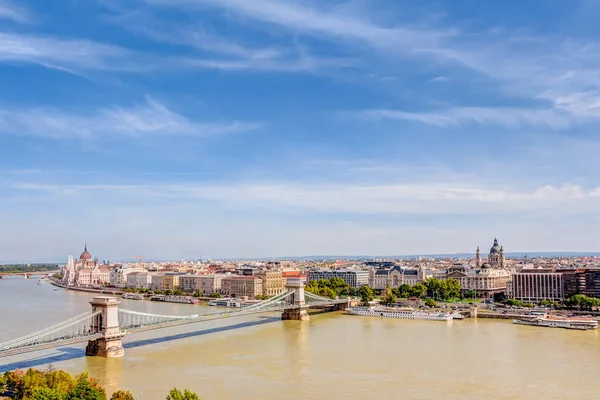 Budapeszt i Dunaj rzeka — Zdjęcie stockowe
