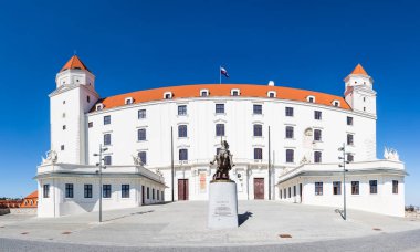 Slovakya 'daki Bratislava Kalesi