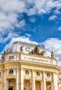 Bratislava Milli Tiyatrosu