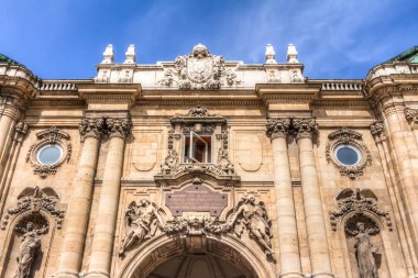 Buda Castle bölümleri